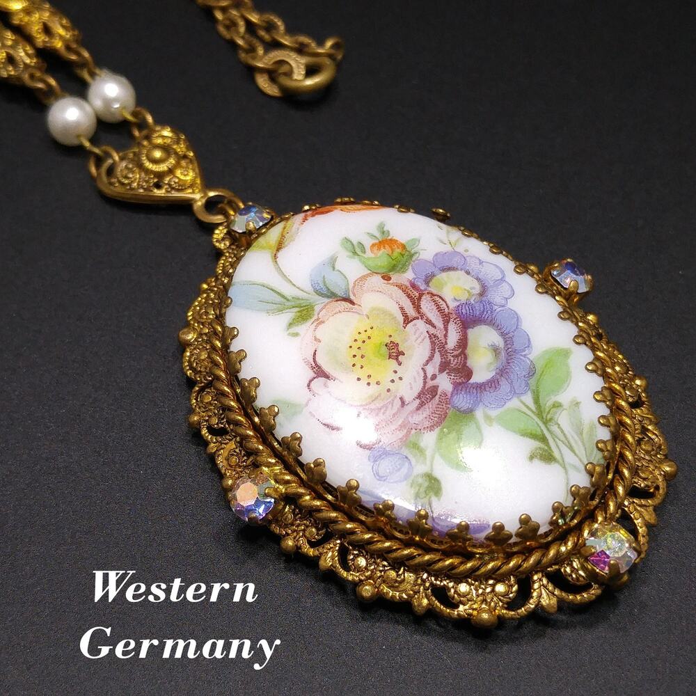 Western Germany Purple Floral Pendant Necklace, Filigree Rhinestones Faux Pearls